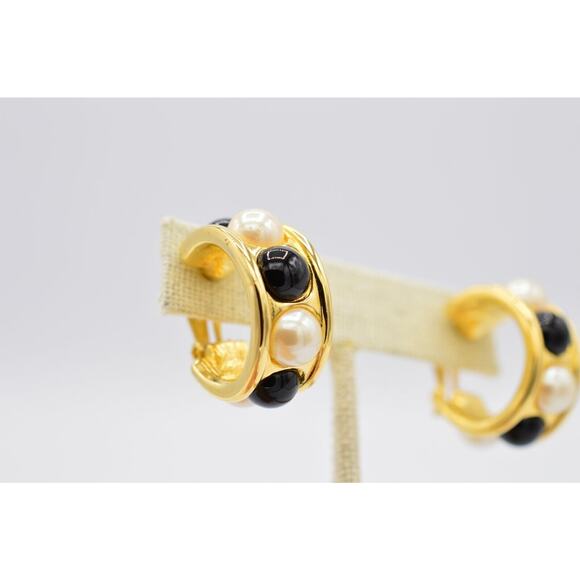 Givenchy Vintage Cabochon Clip Earrings Gold Black White Pearl Signed 1980s BinZ - Picture 7 of 12